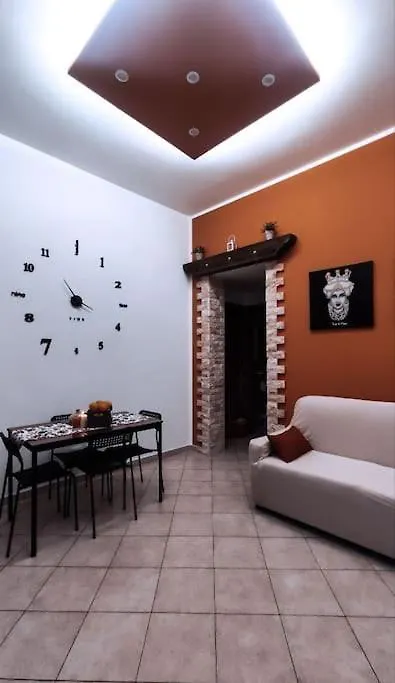 Balat A Ballaro 팔레르모 아파트
